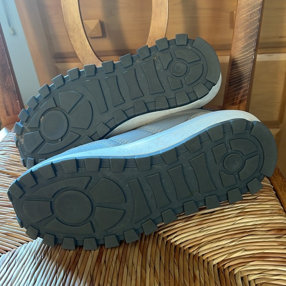 EUC H&M women’s platform gray sneakers size 7 - Picture 8 of 10